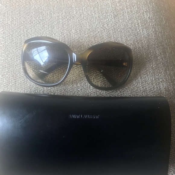 Pre-Loved authentic YSL Sunglasses